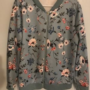 Bomber jacket with flowers!